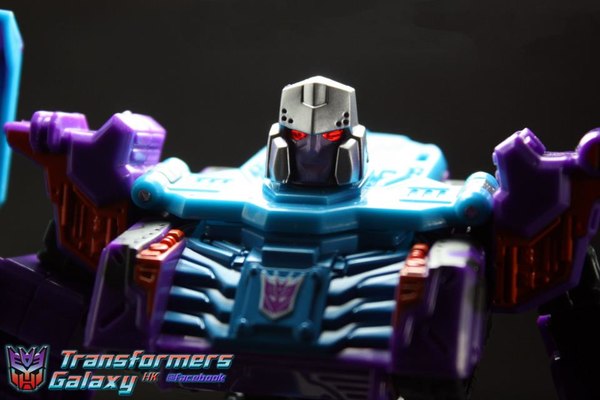 Takara Transformers United UN 25 Tank Megatron  (15 of 50)